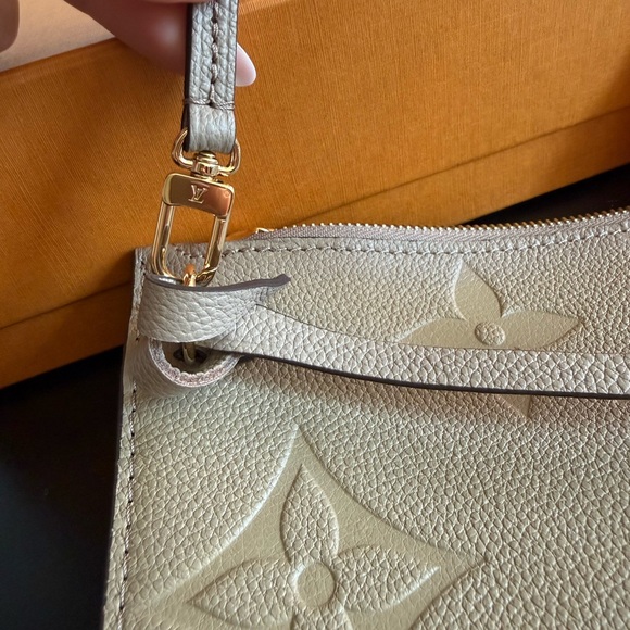 Louis Vuitton Turtledove Monogram Empriente Neverfull MM Pouch (NEW) - Picture 6 of 6